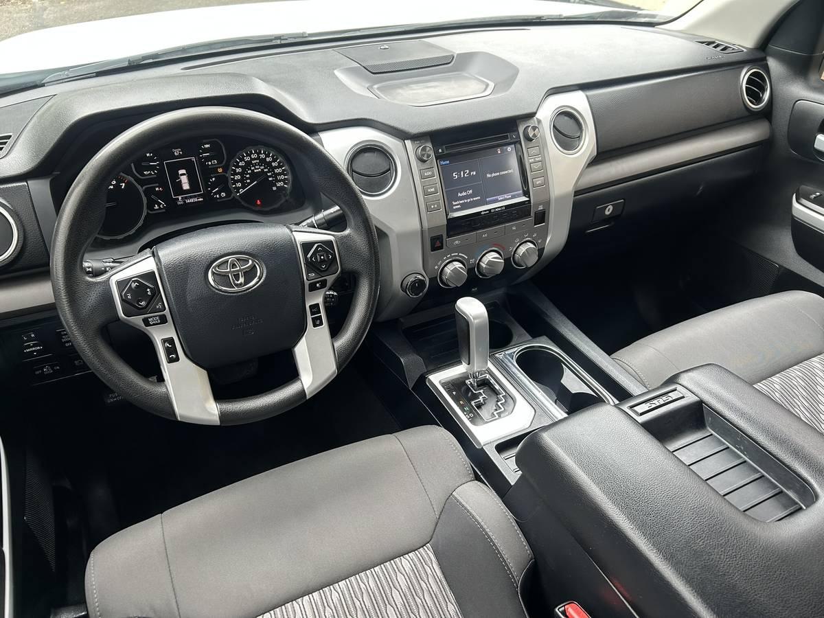 Toyota Tundra SR5 5.7L V8 FFV Double Cab 4WD 2019