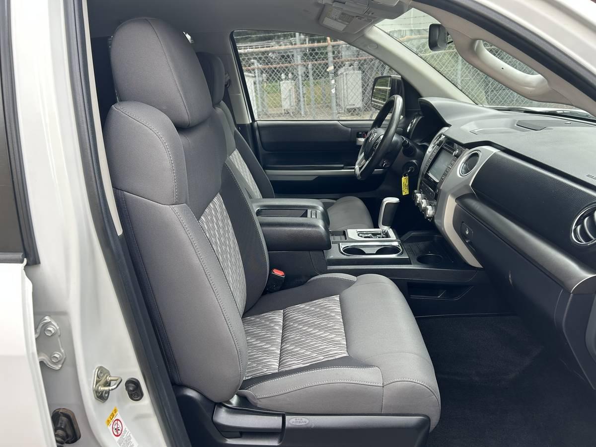 Toyota Tundra SR5 5.7L V8 FFV Double Cab 4WD 2019