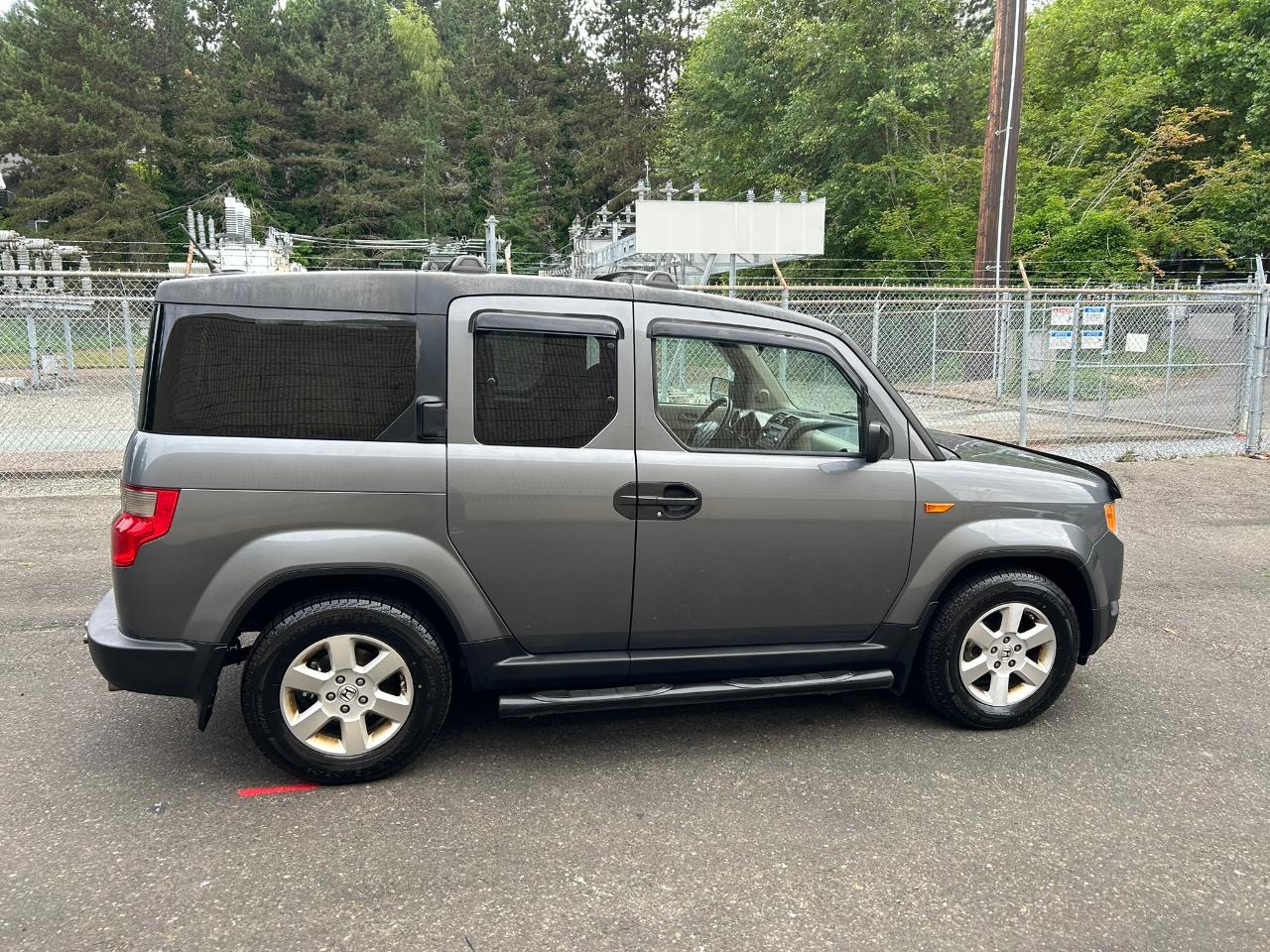 Honda Element EX 4WD AT 2011