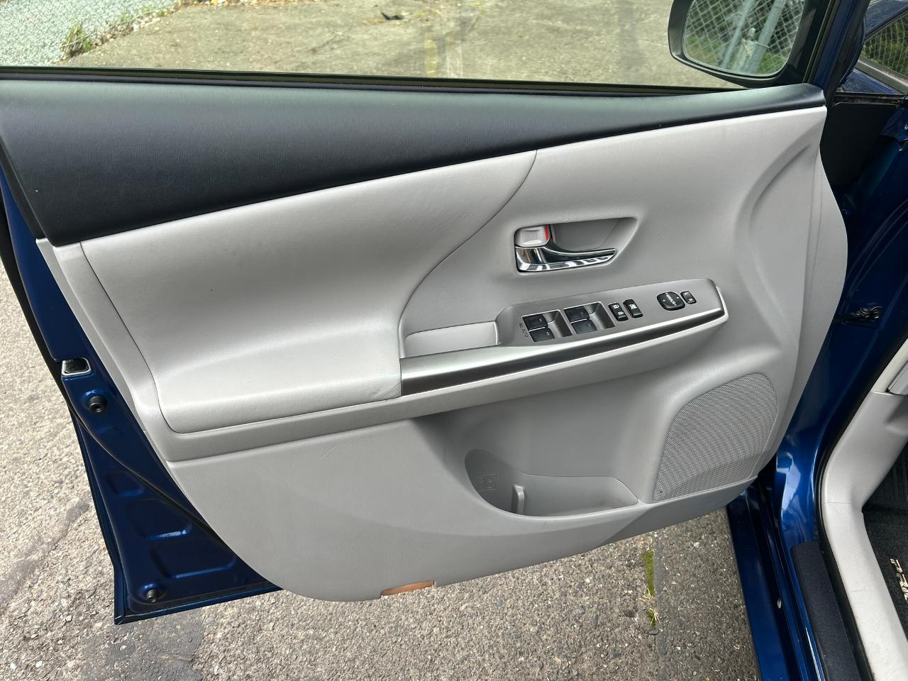 Toyota Prius V Four 2015