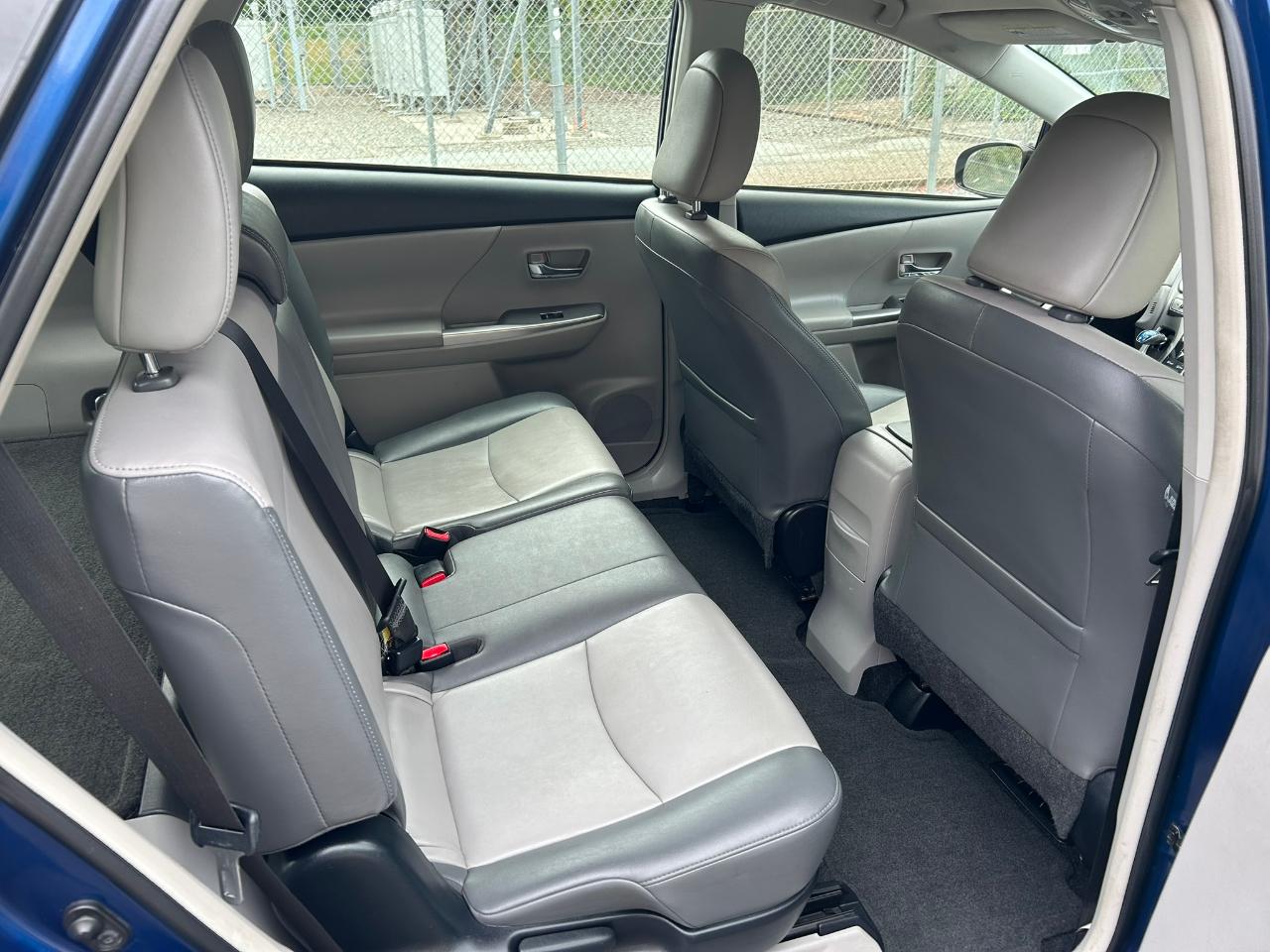 Toyota Prius V Four 2015