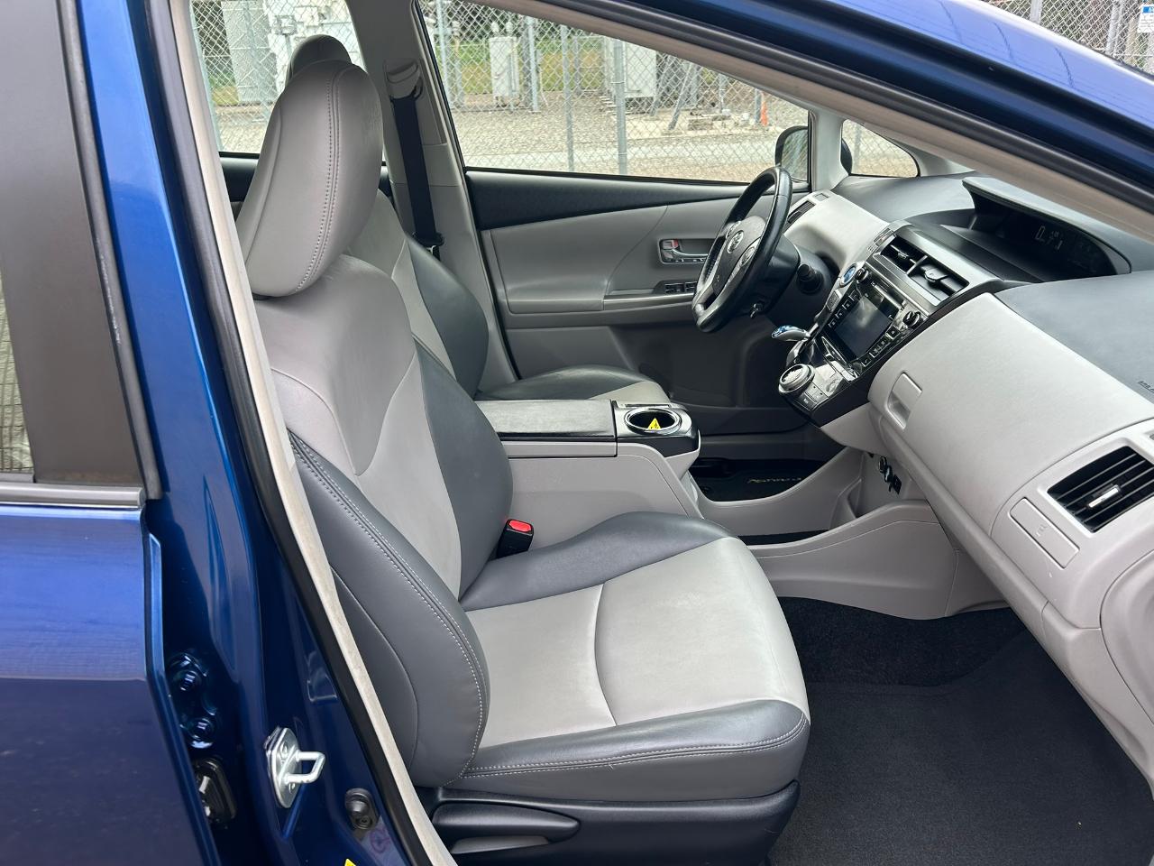 Toyota Prius V Four 2015