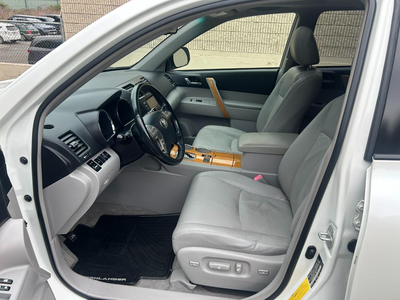 Toyota Highlander Hybrid Limited 4WD 2009