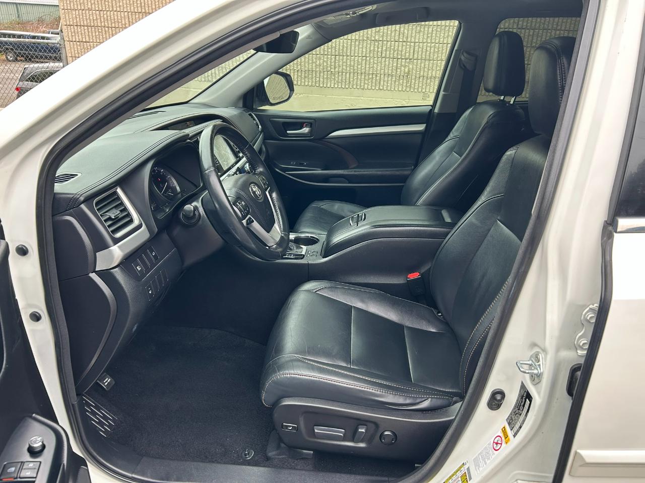 Toyota Highlander Hybrid XLE AWD 2017