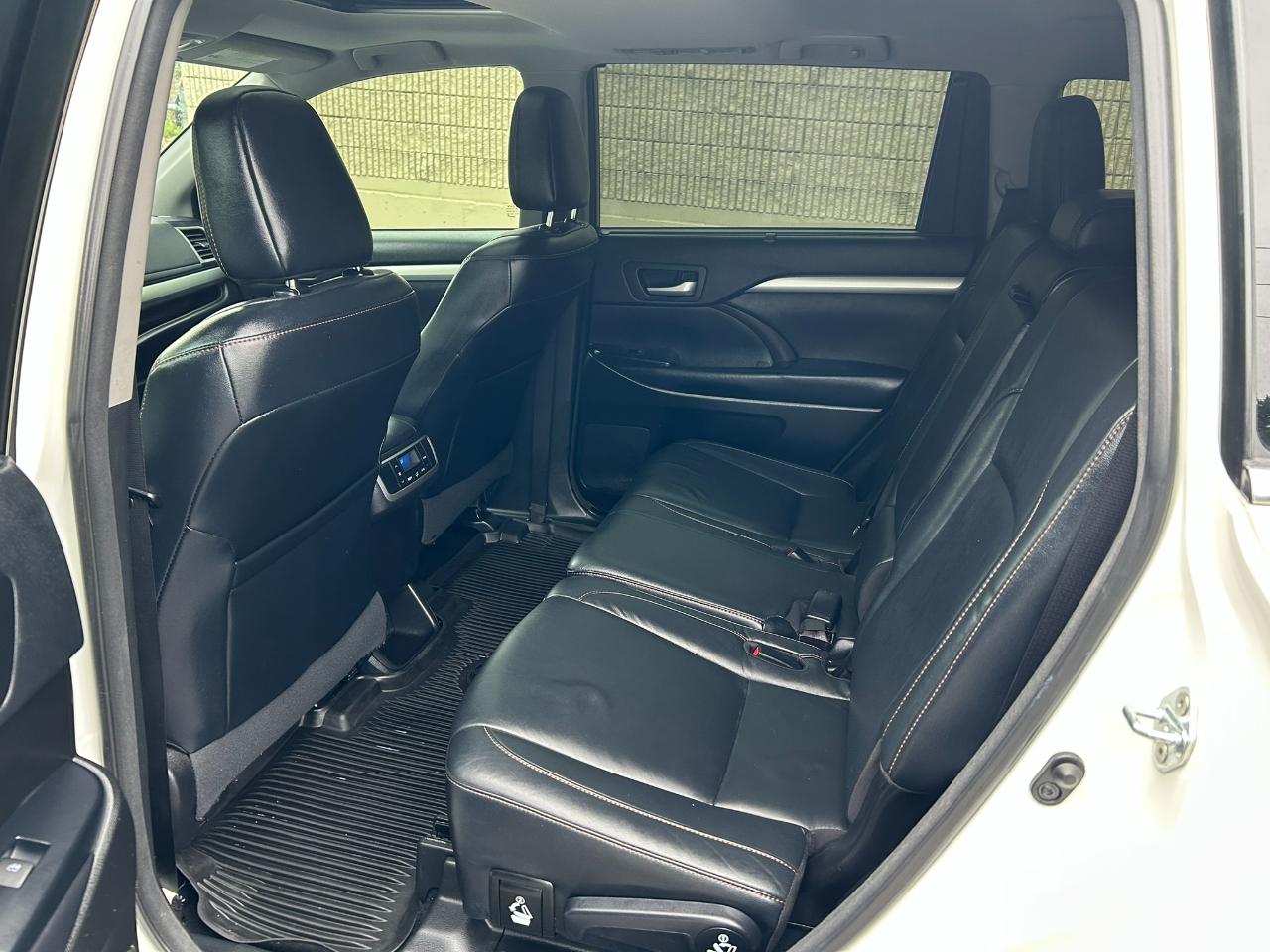 Toyota Highlander Hybrid XLE AWD 2017