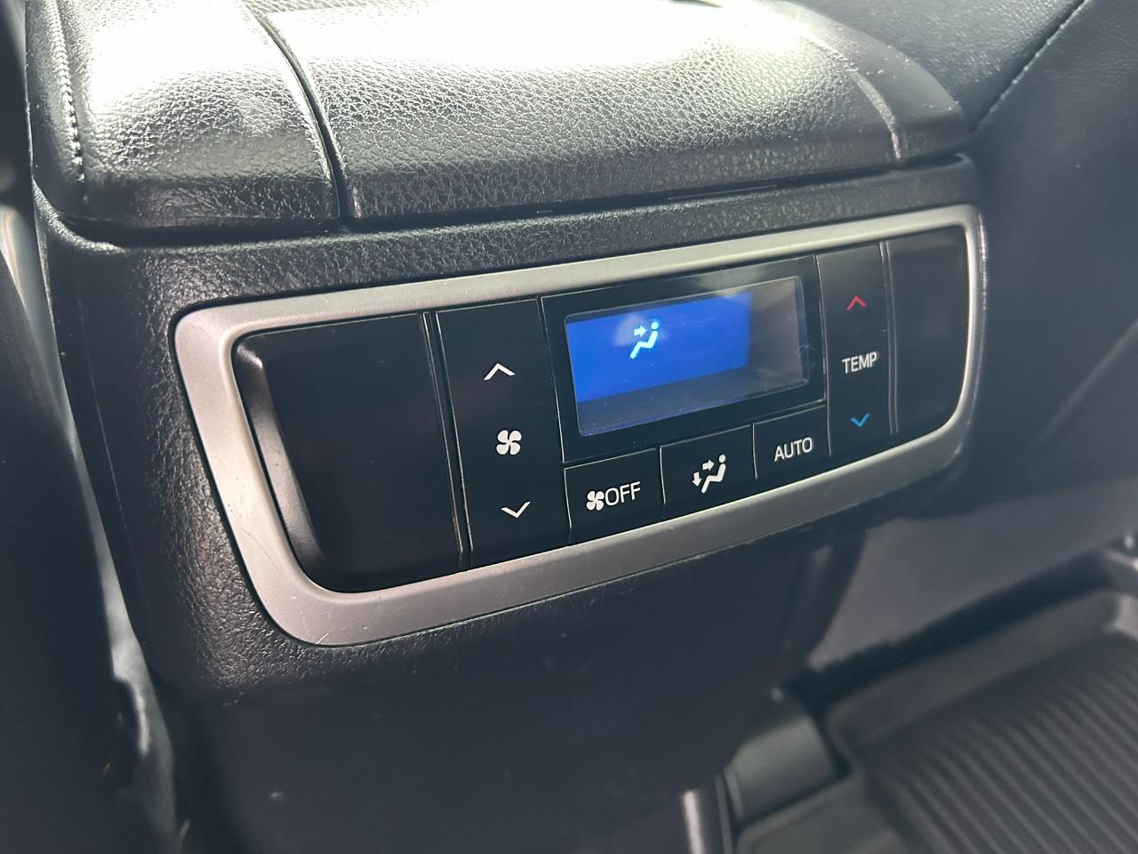 Toyota Highlander Hybrid XLE AWD 2017