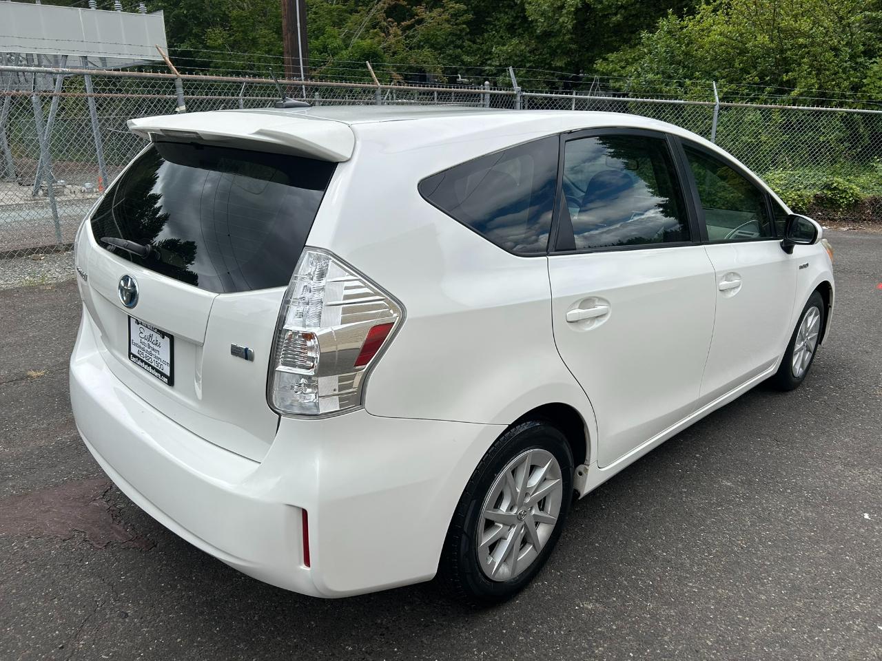 Toyota Prius V Three 2013