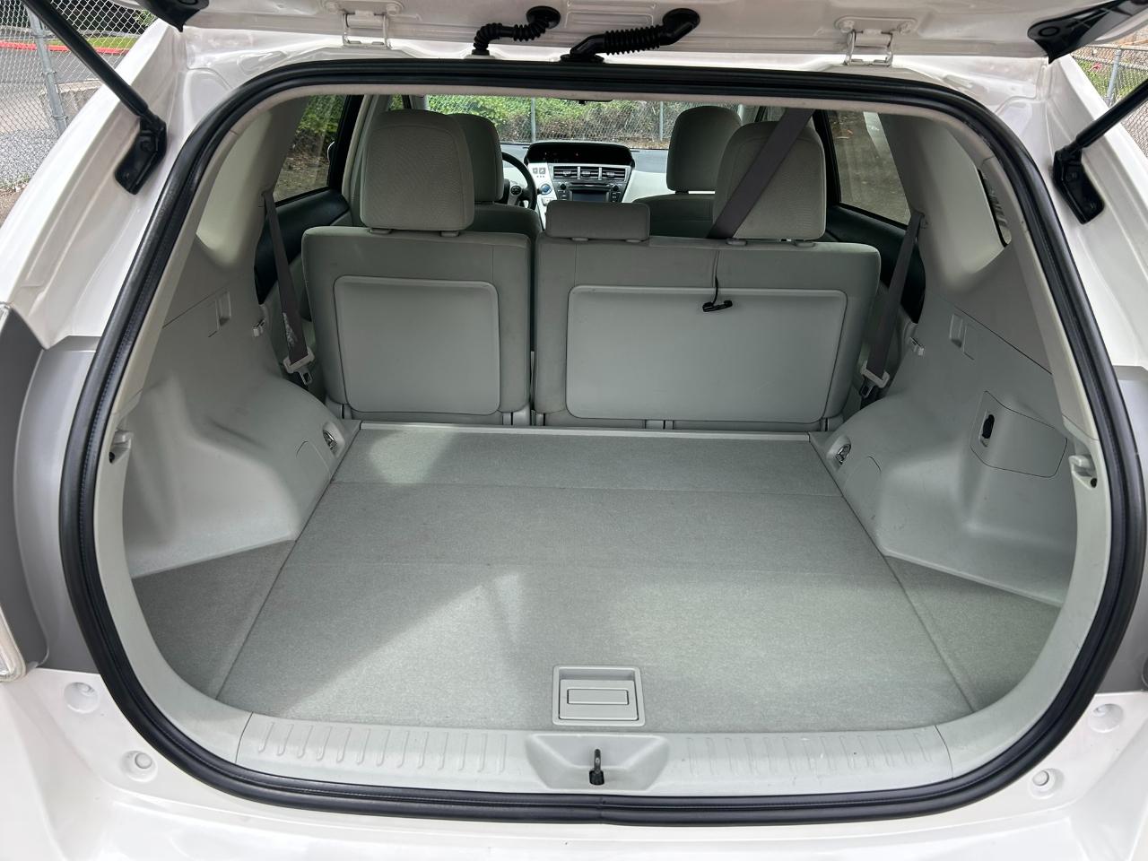 Toyota Prius V Three 2013