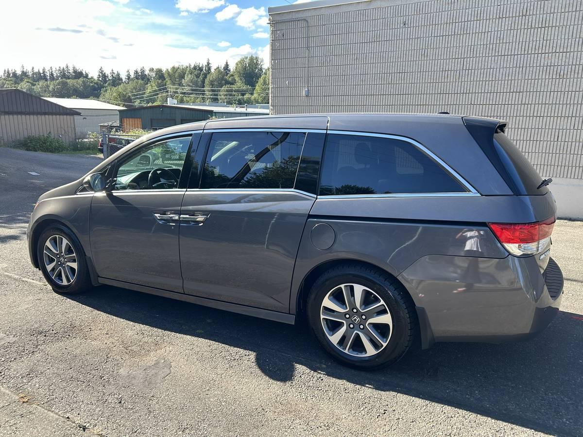 Honda Odyssey Touring 2015
