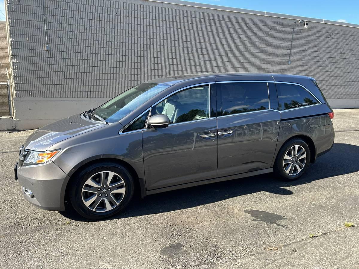 Honda Odyssey Touring 2015