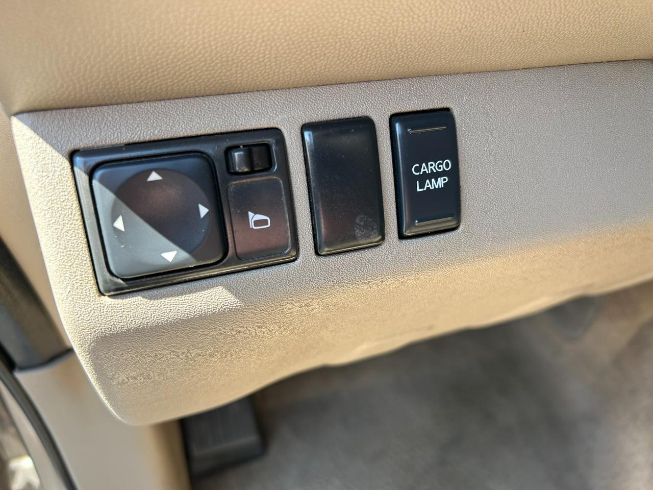 Nissan Frontier LE Crew Cab 4WD 2009