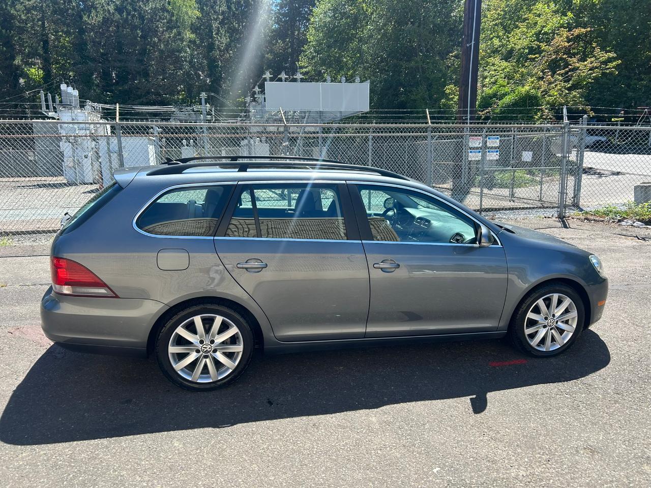 Volkswagen Jetta SportWagen 2.0L TDI 2014