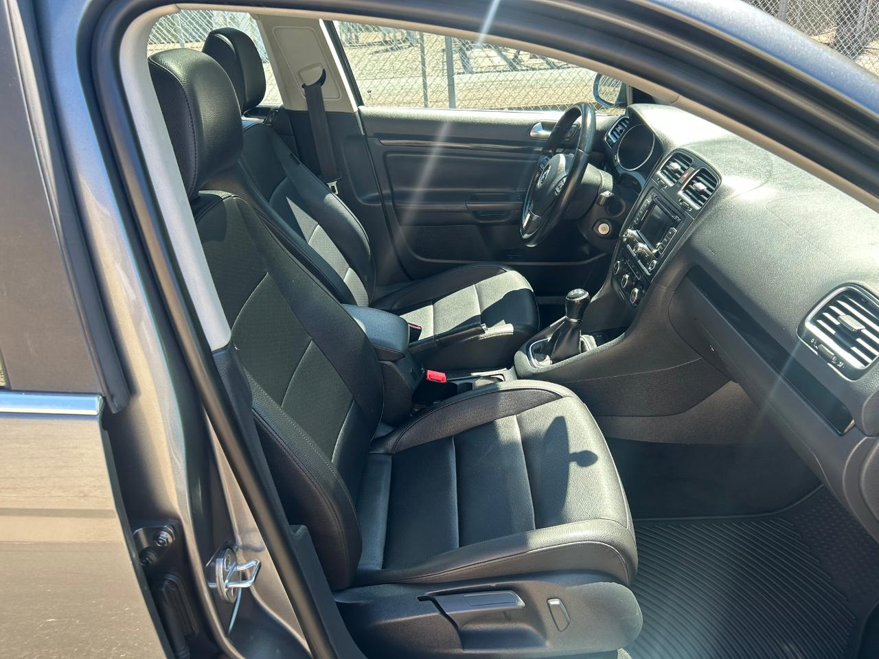 Volkswagen Jetta SportWagen 2.0L TDI 2014