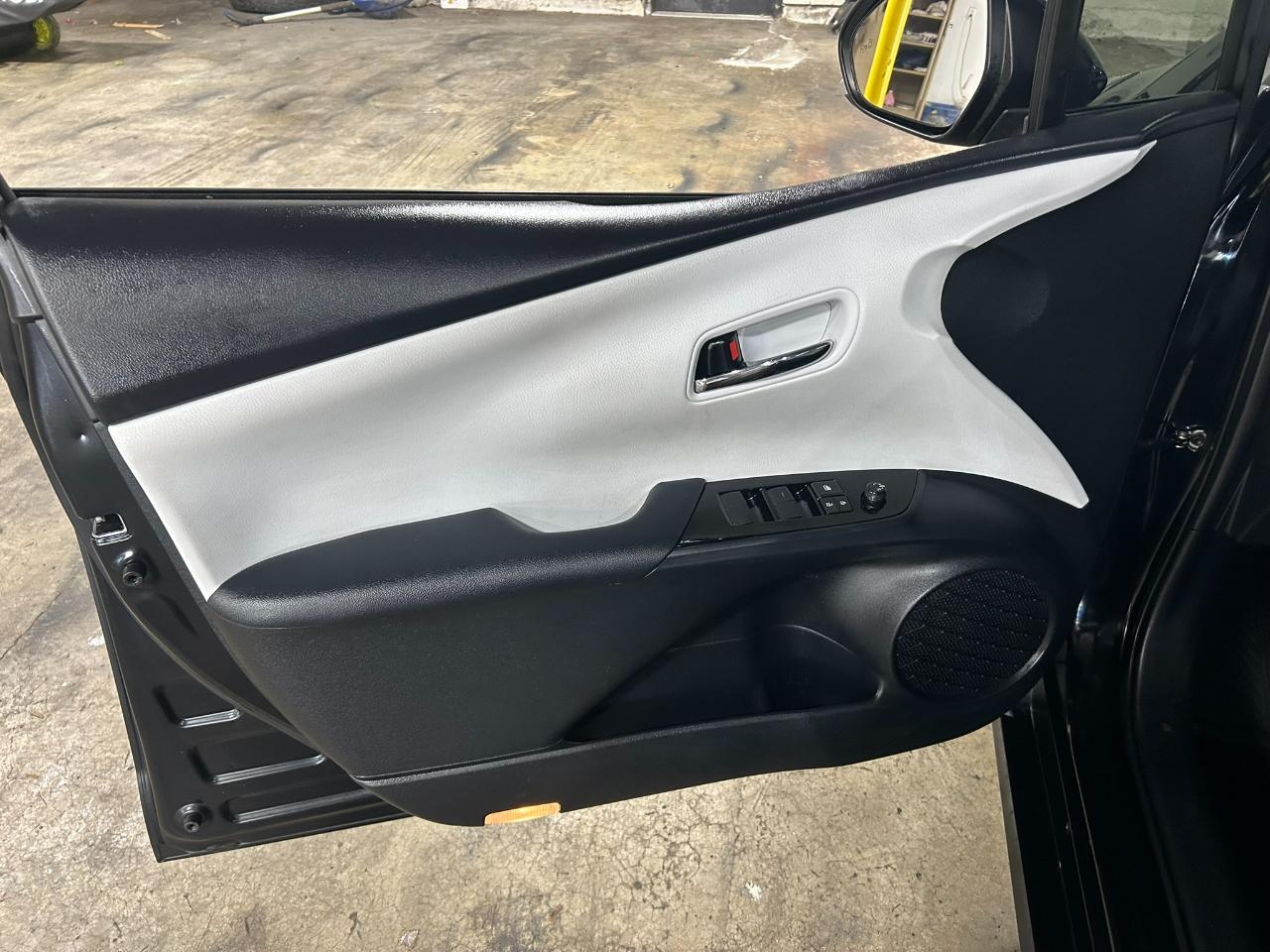 Toyota Prius Limited 2022