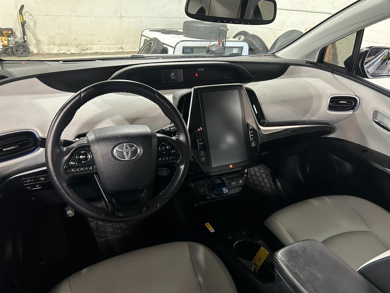 Toyota Prius Limited 2022