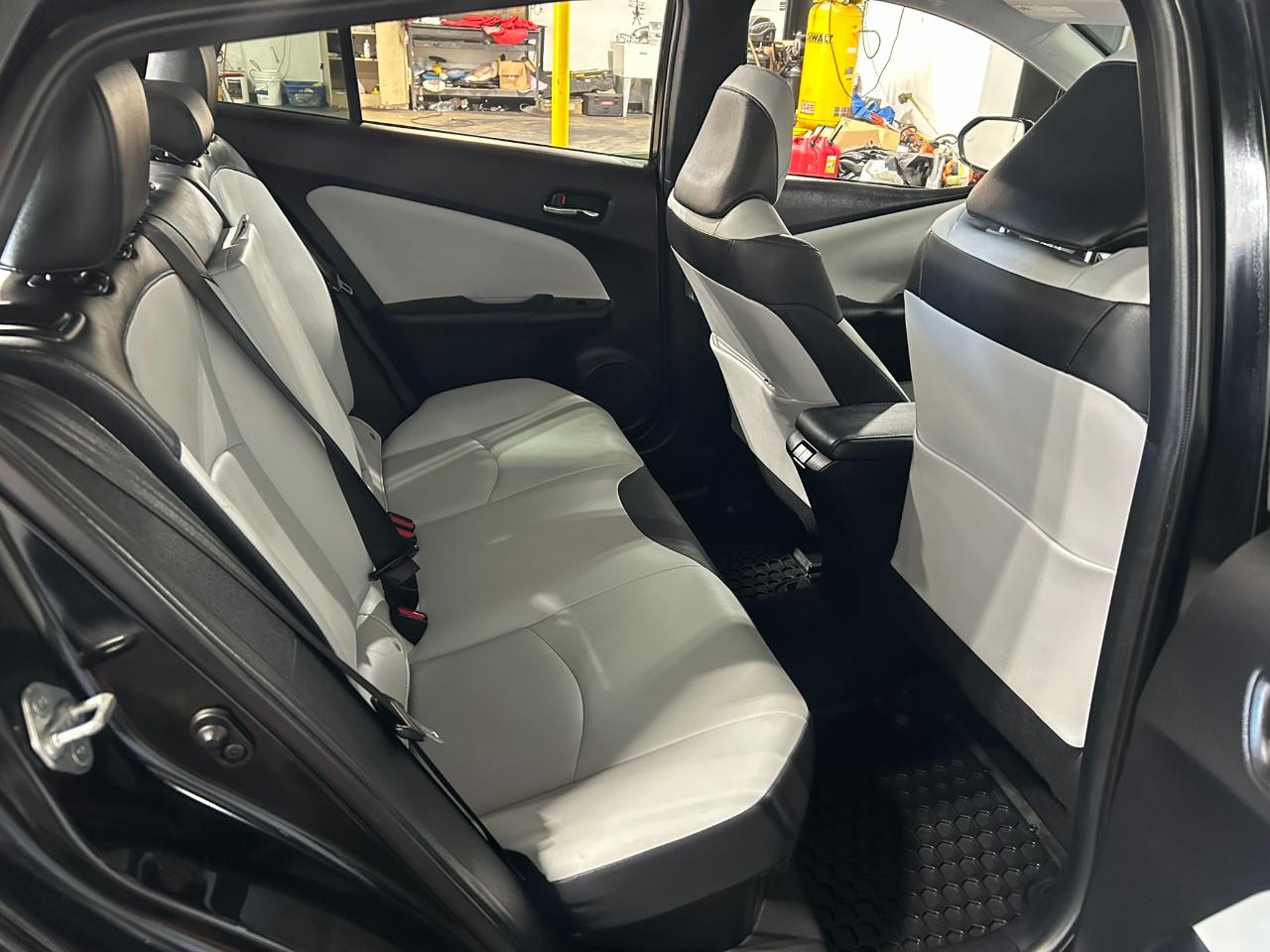 Toyota Prius Limited 2022