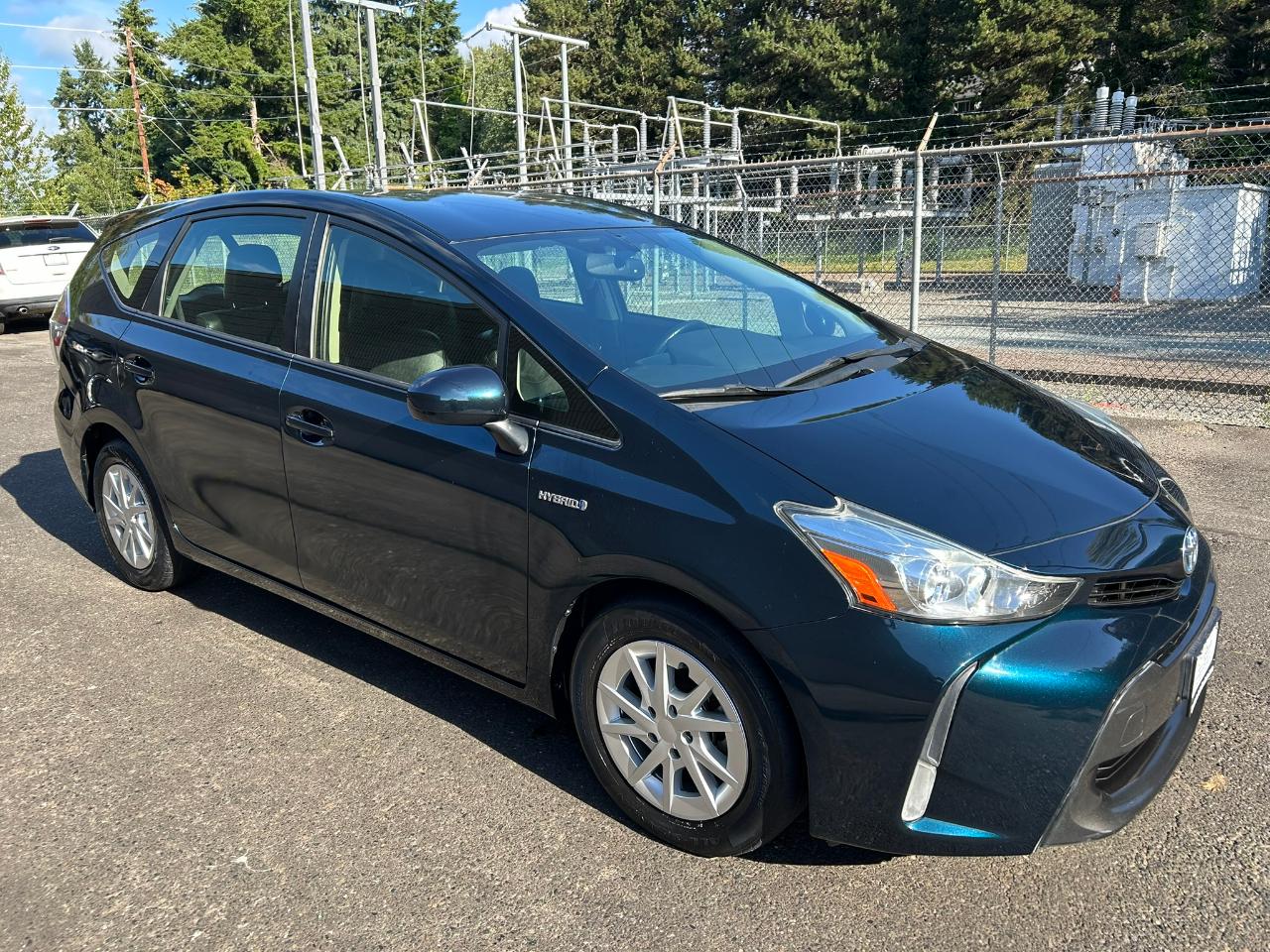 Toyota Prius V Four 2017