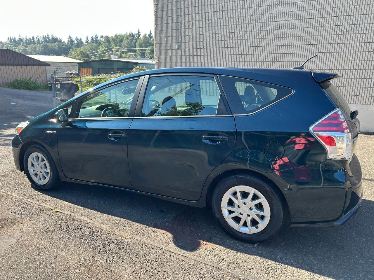 Toyota Prius V Four 2017