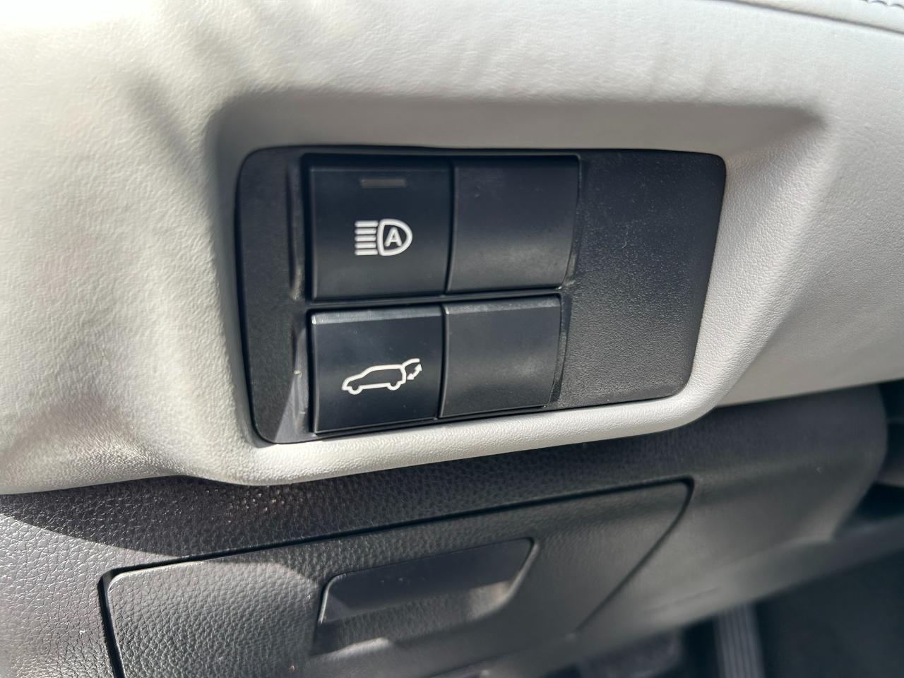 Toyota Highlander Hybrid XLE AWD 2021