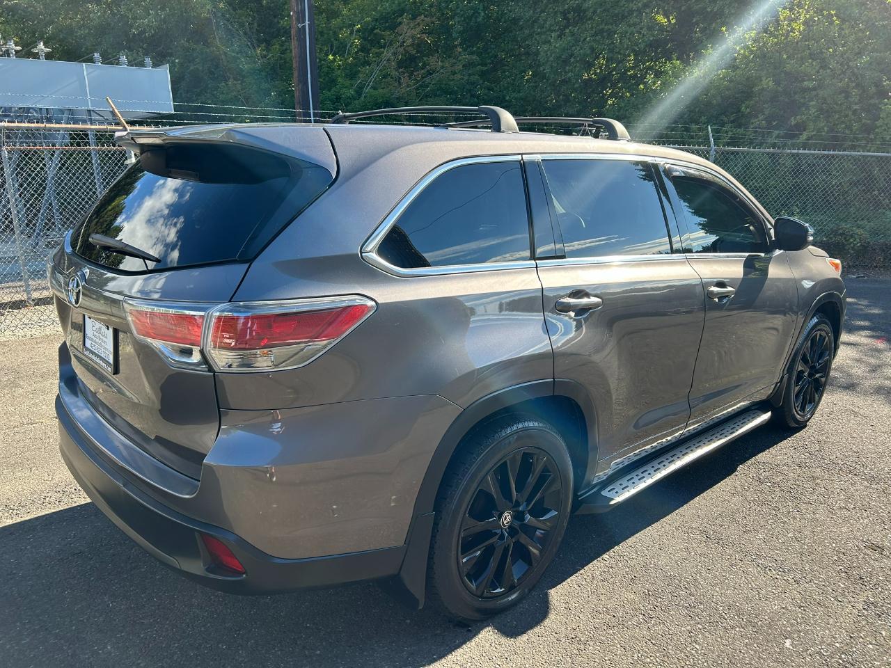 Toyota Highlander LE FWD I4 2015