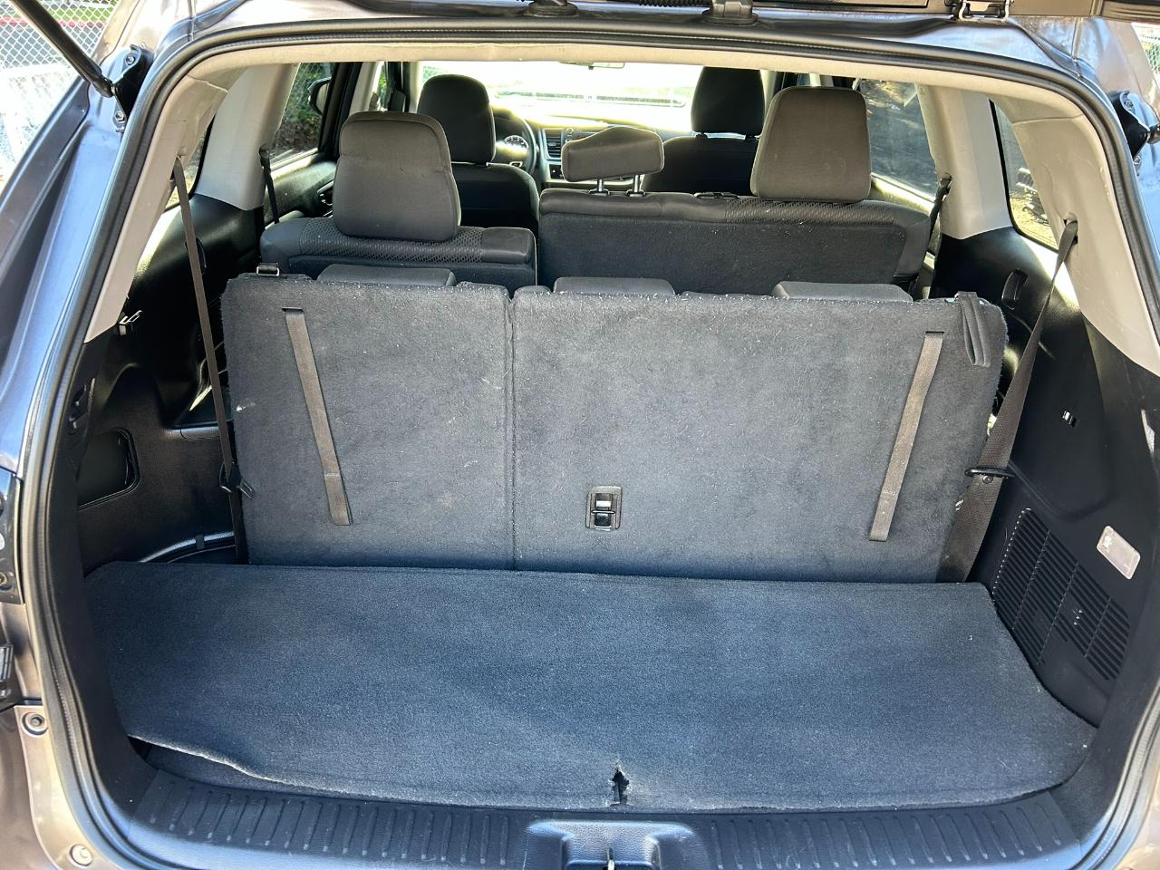Toyota Highlander LE FWD I4 2015
