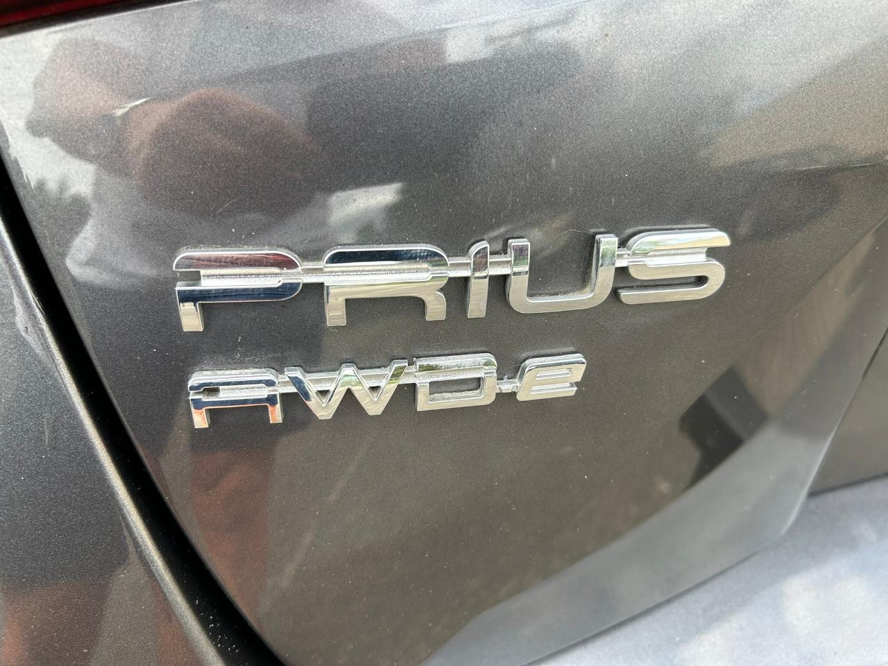 Toyota Prius XLE AWD-e 2019