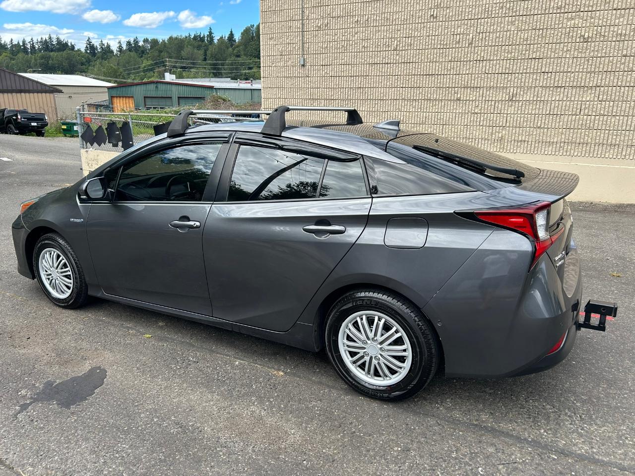 Toyota Prius XLE AWD-e 2019