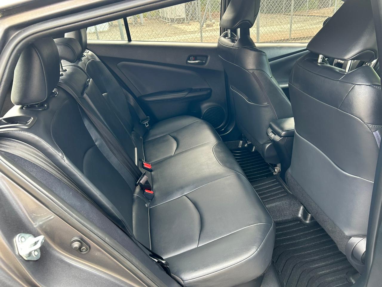 Toyota Prius XLE AWD-e 2019