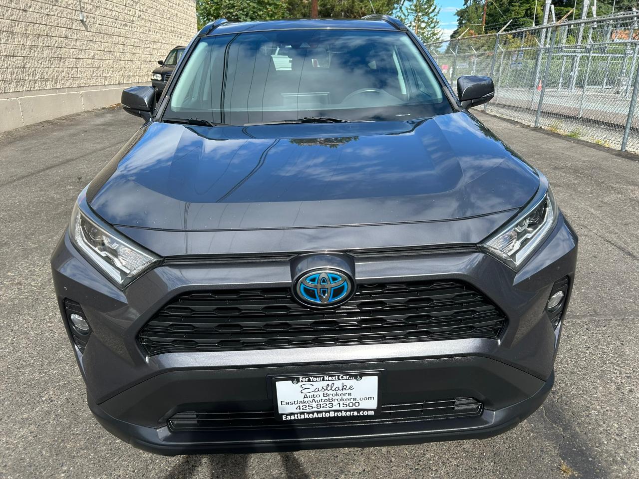 Toyota RAV4 Hybrid XLE 2019