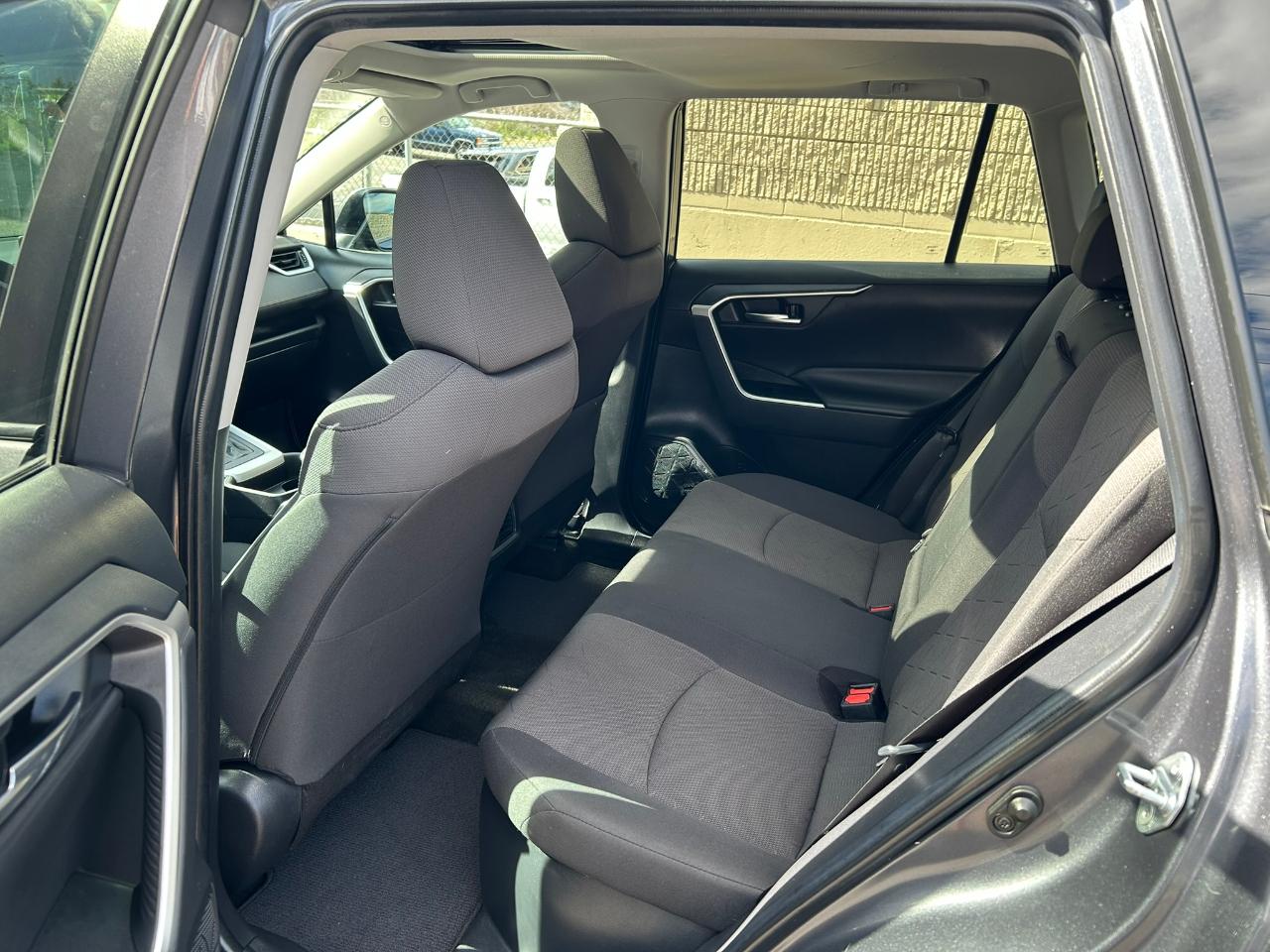 Toyota RAV4 Hybrid XLE 2019
