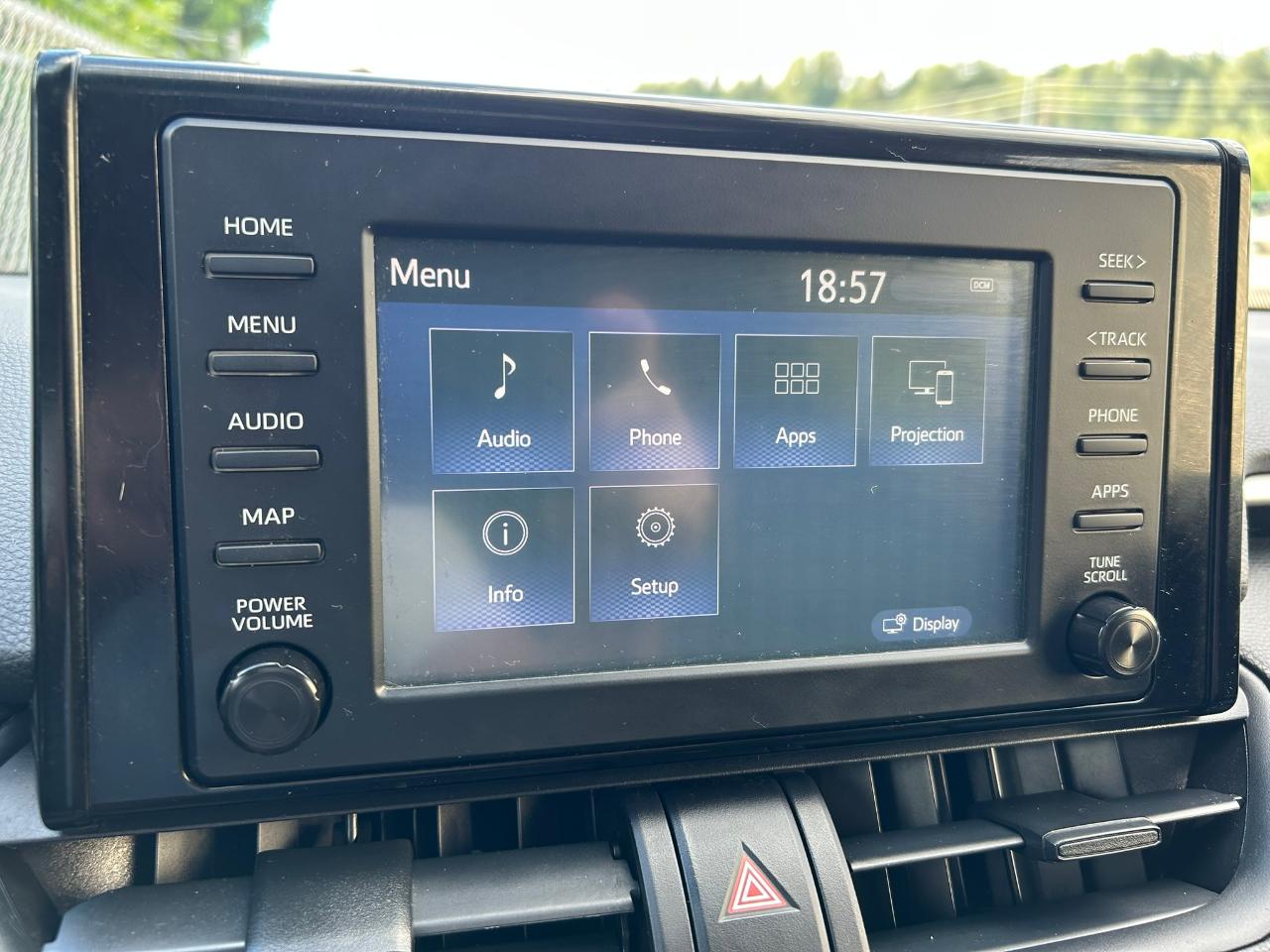 Toyota RAV4 Hybrid XLE 2019