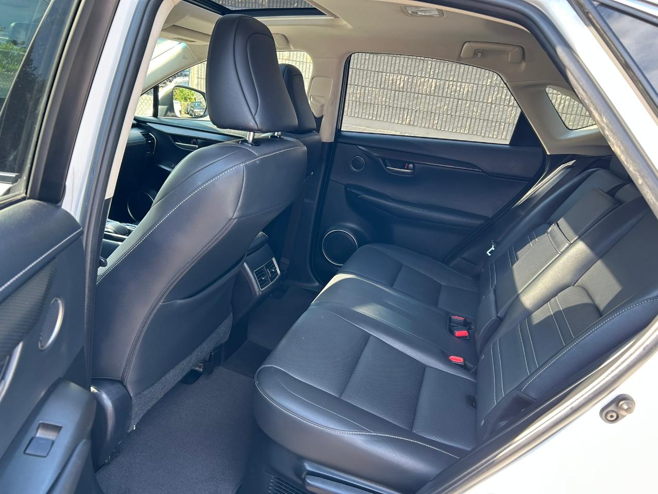 Lexus NX 300h AWD 2017