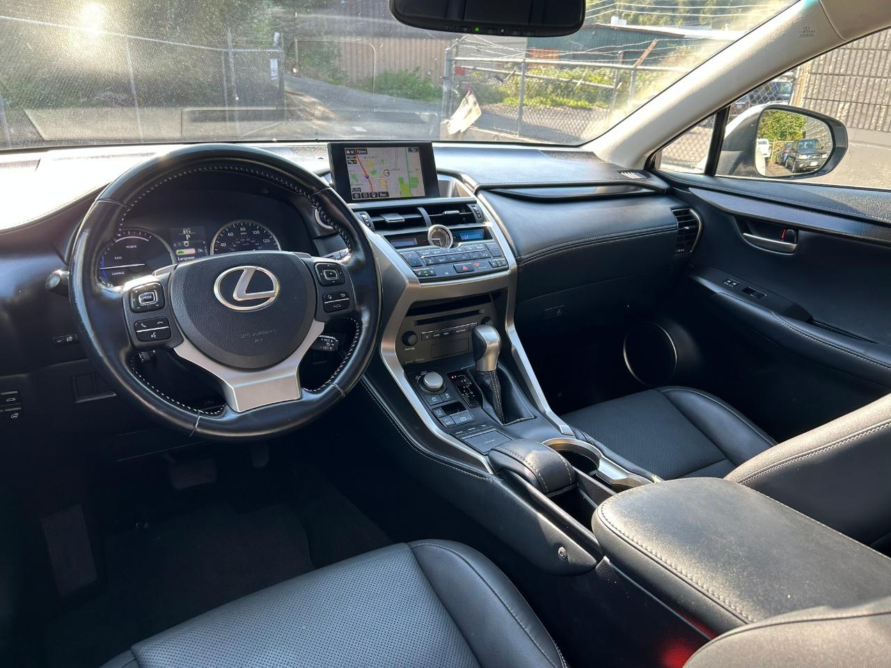 Lexus NX 300h AWD 2017