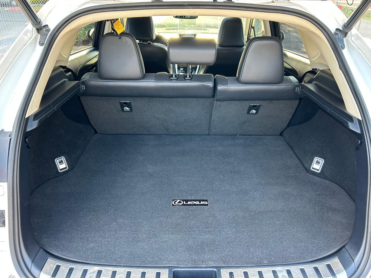 Lexus NX 300h AWD 2017