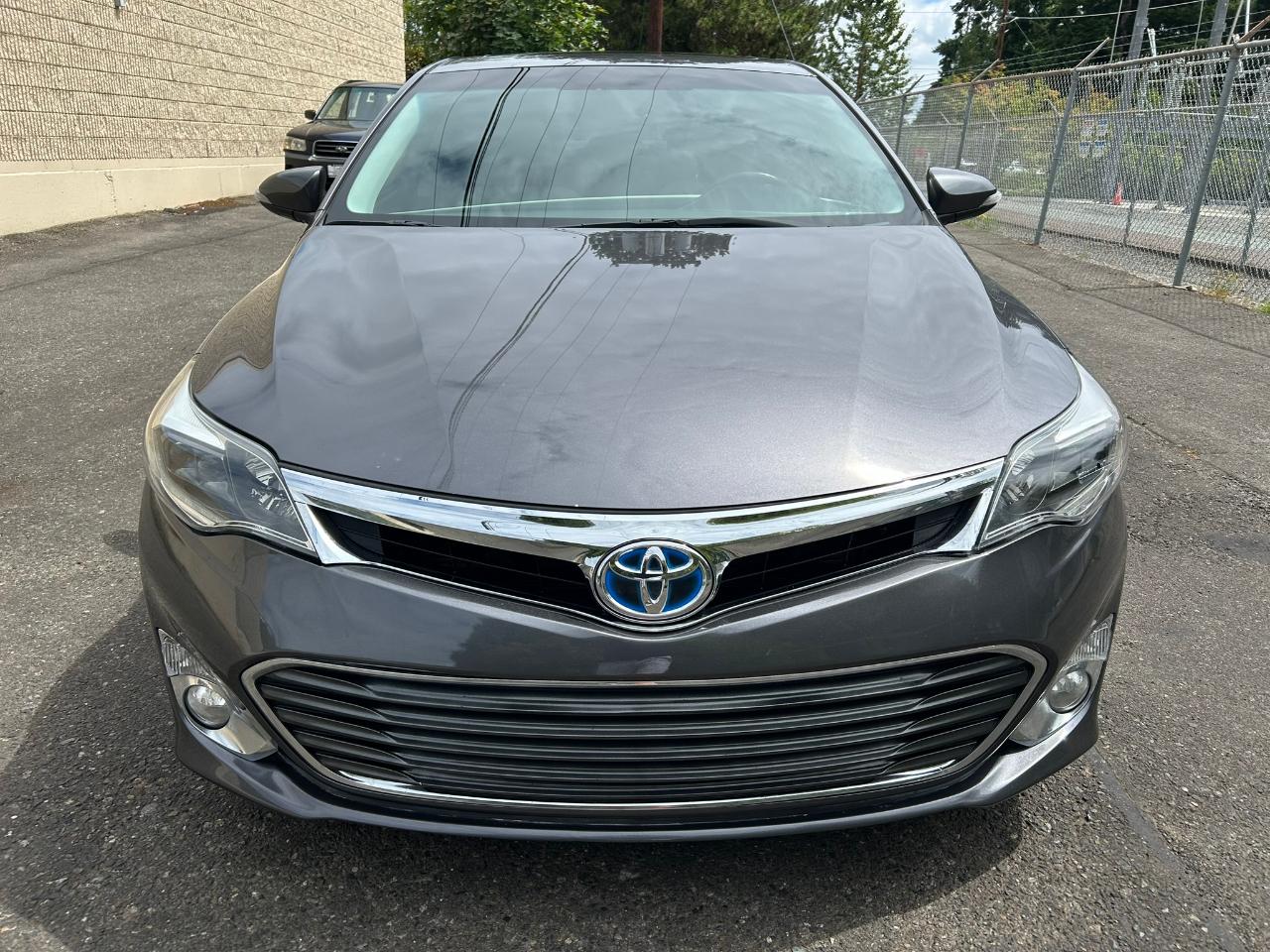 Toyota Avalon Hybrid Limited 2014