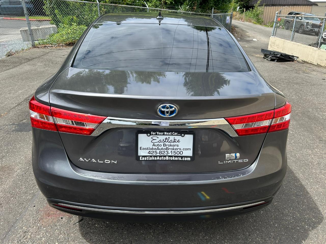 Toyota Avalon Hybrid Limited 2014