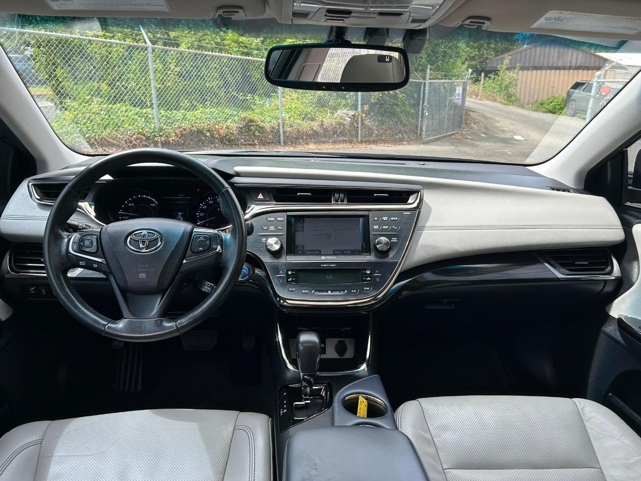 Toyota Avalon Hybrid Limited 2014