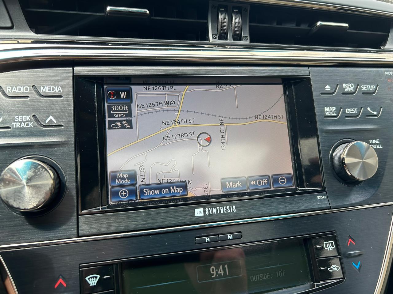 Toyota Avalon Hybrid Limited 2014
