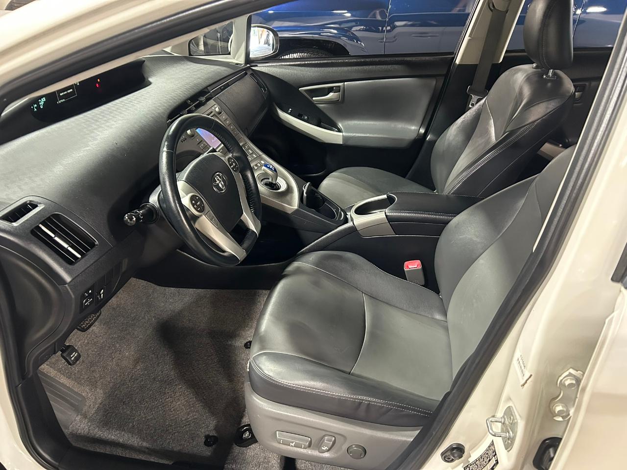 Toyota Prius Prius IV 2013
