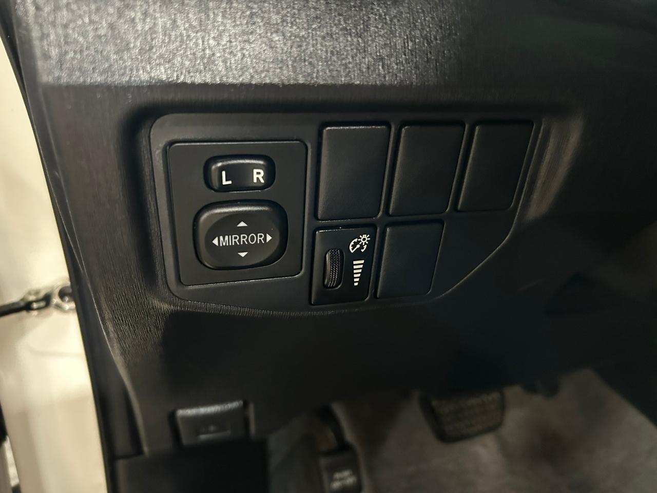 Toyota Prius Prius IV 2013
