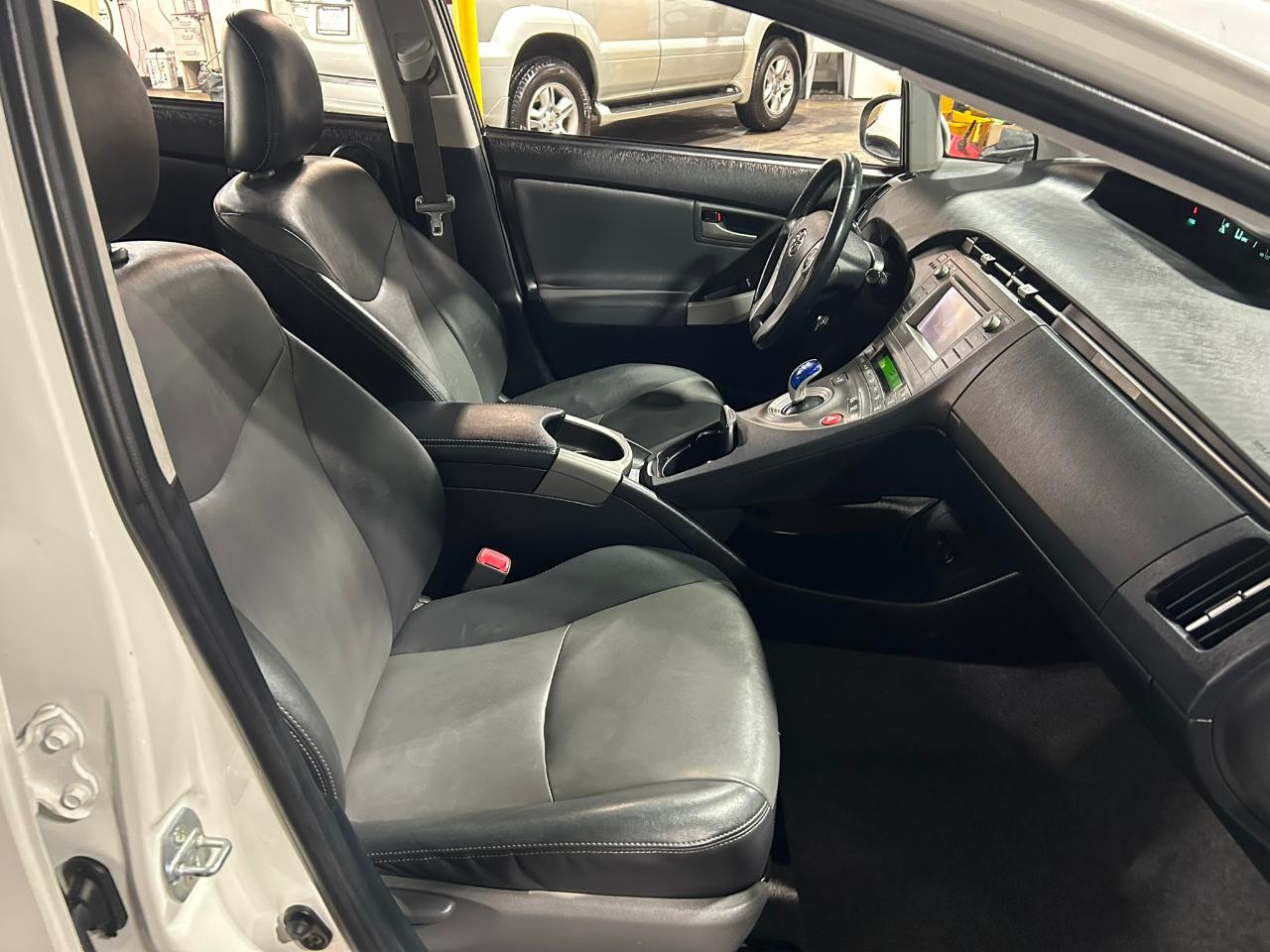 Toyota Prius Prius IV 2013