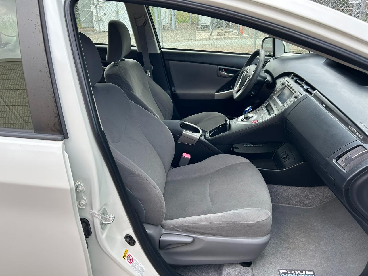 Toyota Prius Plug-In 2013