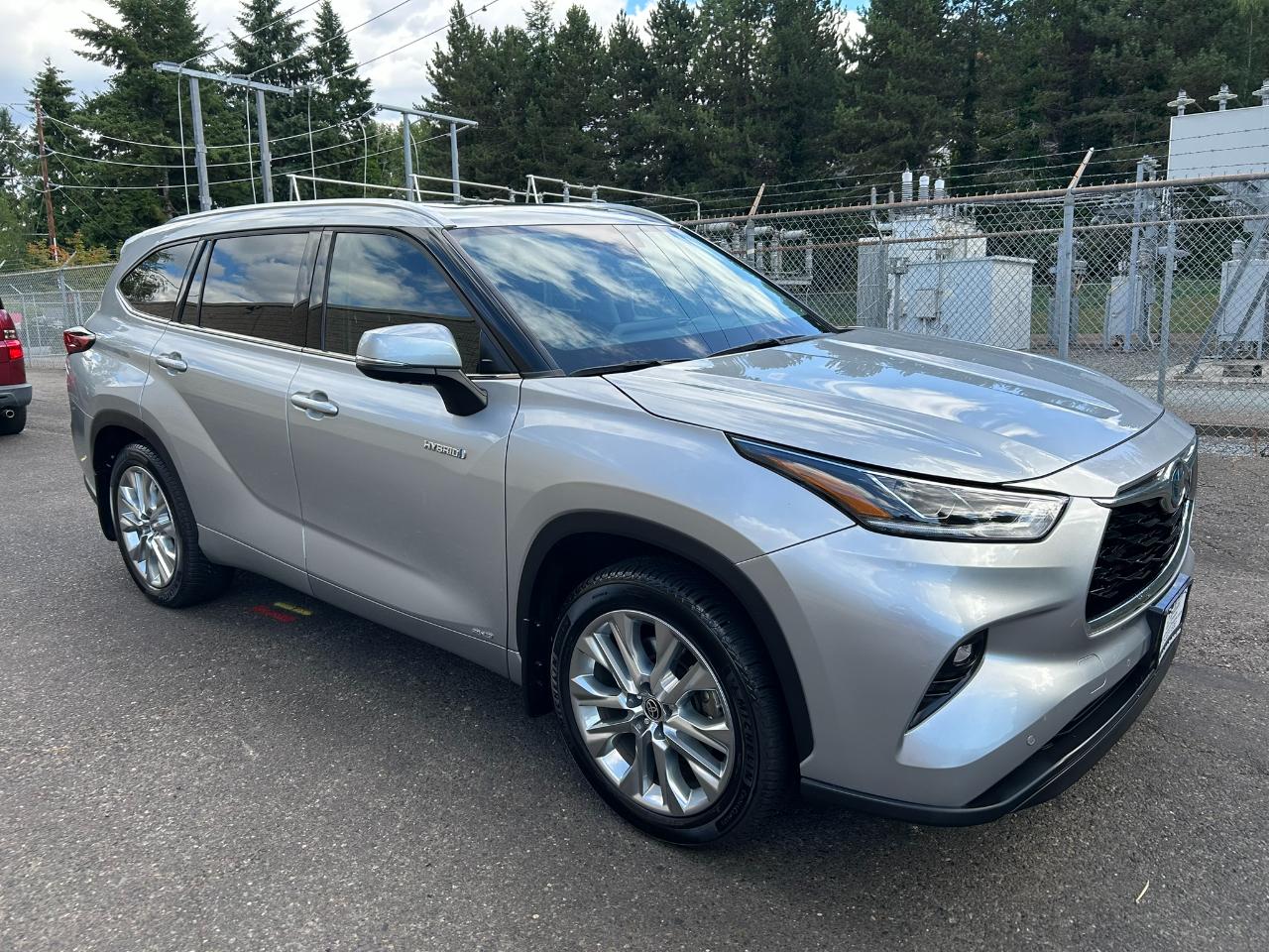 Toyota Highlander Hybrid Limited AWD 2021