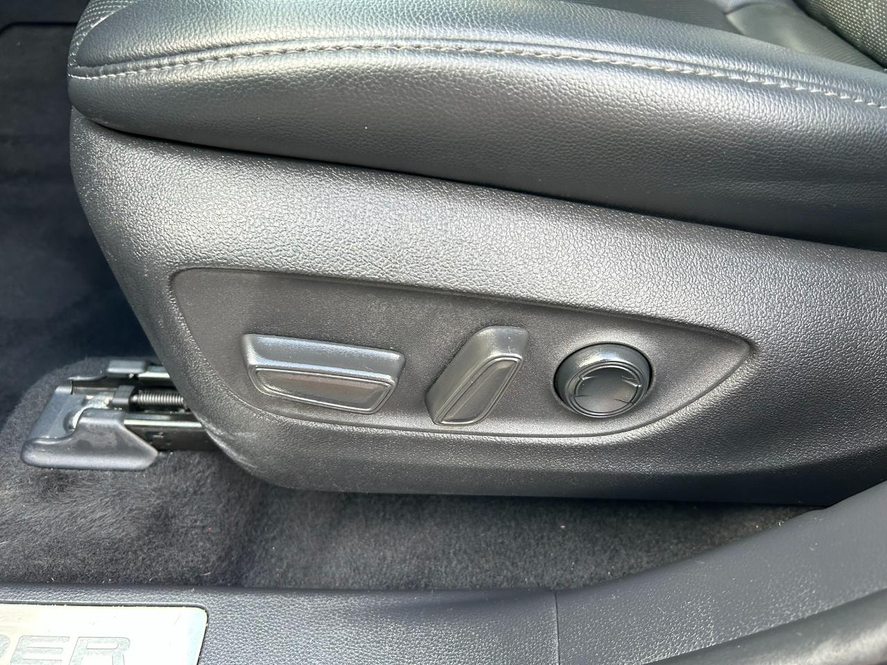 Toyota Highlander Hybrid Limited AWD 2021