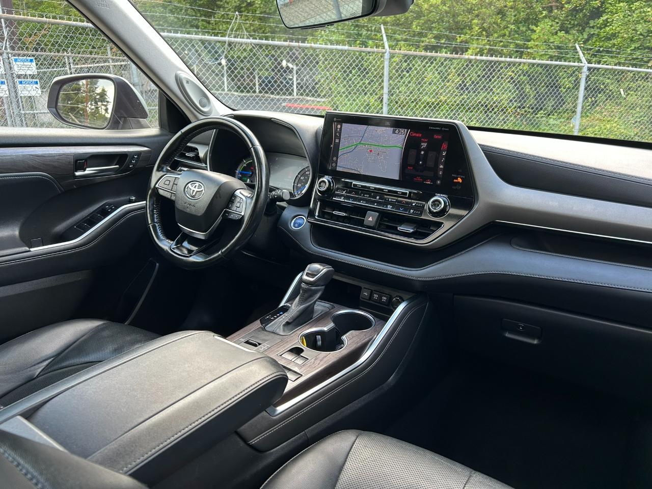 Toyota Highlander Hybrid Limited AWD 2021