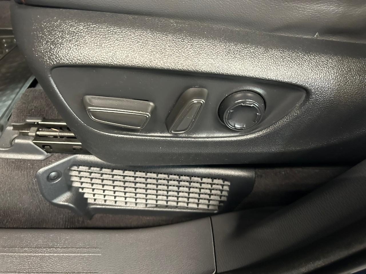Toyota Sienna  2023