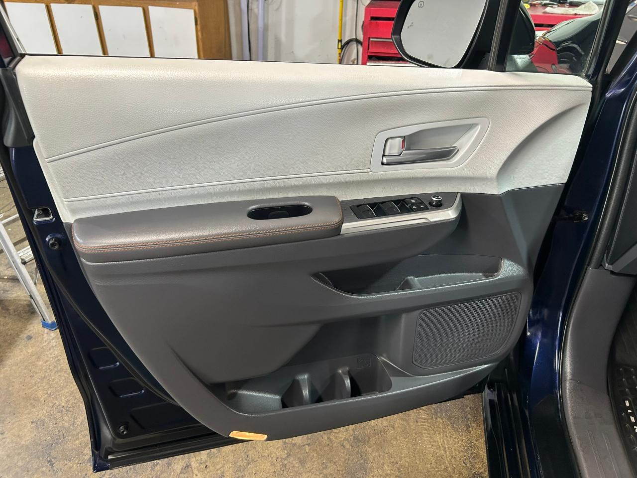 Toyota Sienna  2023
