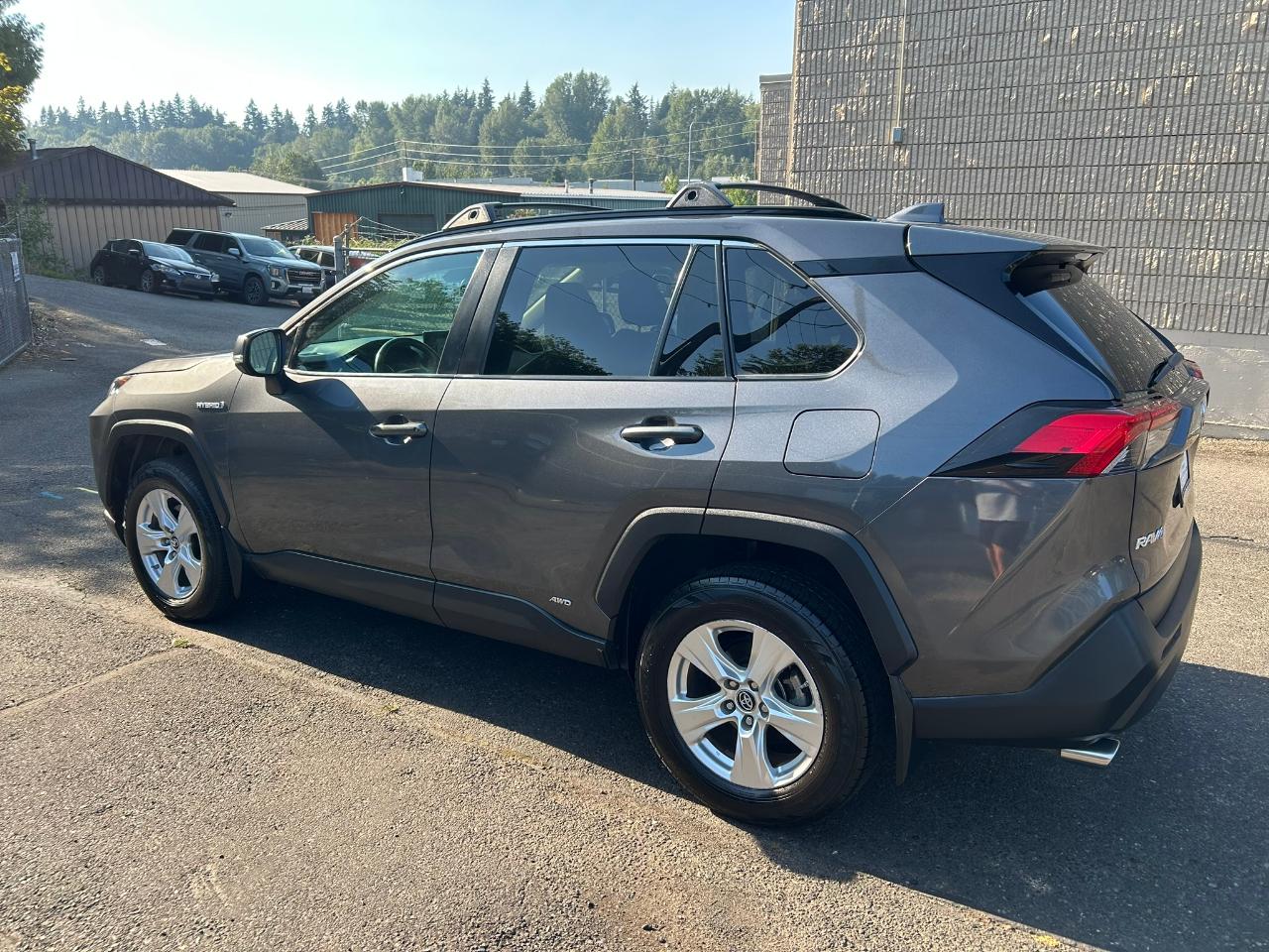 Toyota RAV4 Hybrid XLE 2019