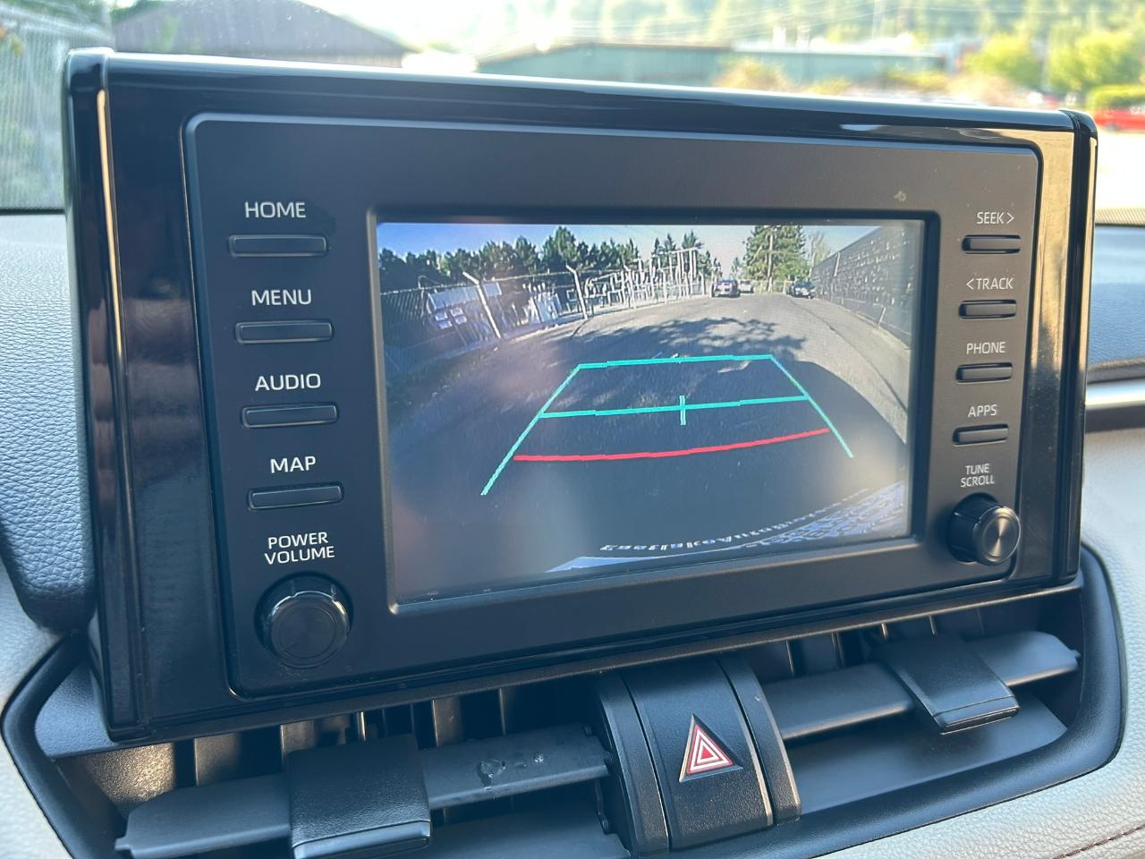 Toyota RAV4 Hybrid XLE 2019