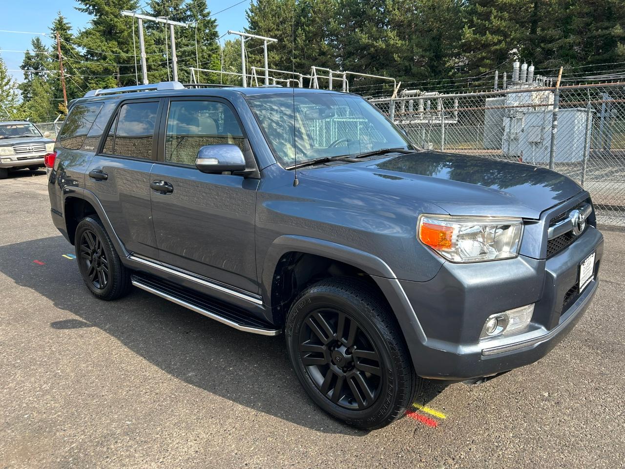 Toyota 4Runner Limited 4WD V6 2010